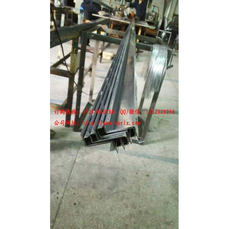 深圳勾搭龙骨厂家,深圳Z型勾搭龙骨,