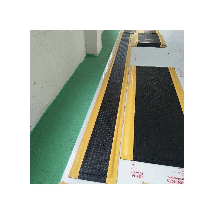 学校防静电桌垫，绿色环保防静电胶垫，卡优防滑垫图3