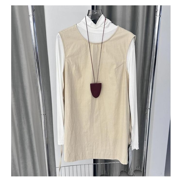 温碧霞自创IRENENA服装无袖收腰韩系小上衣图2